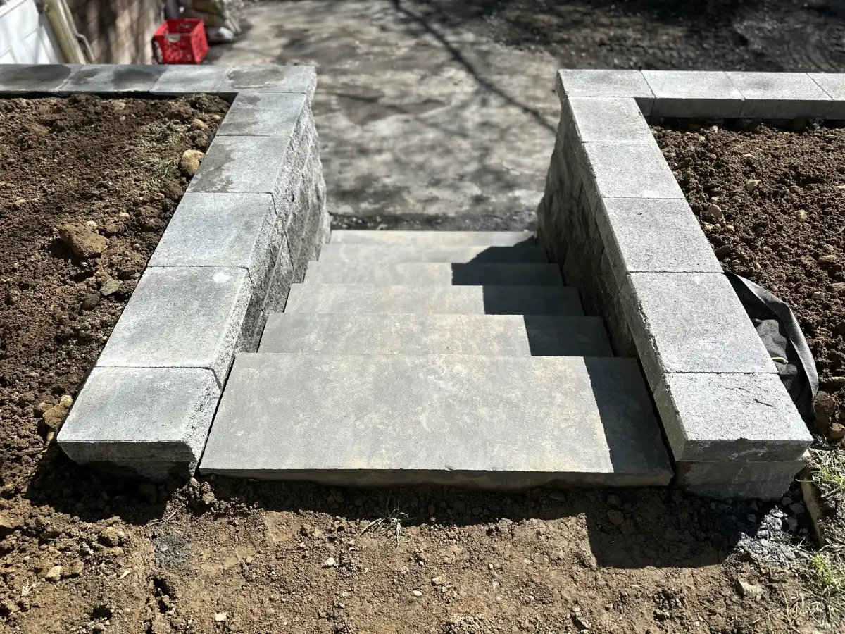 Hardscape steps and retaining walls during installation