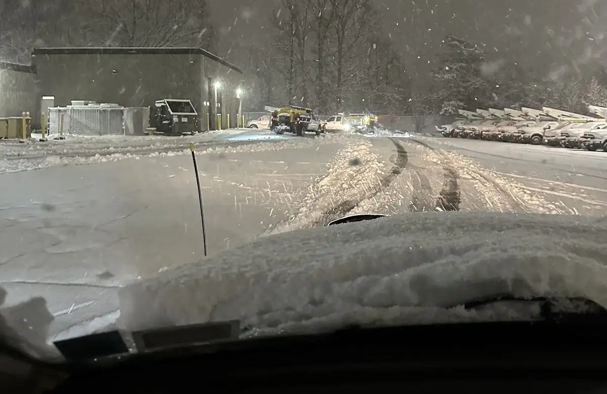 Salting and ice management on a commercial parking lot